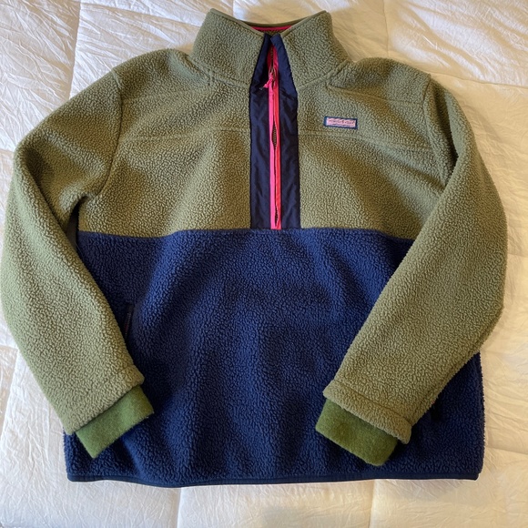 Vineyard Vines Sweaters - Vineyard vines color block Sherpa super shep pullover